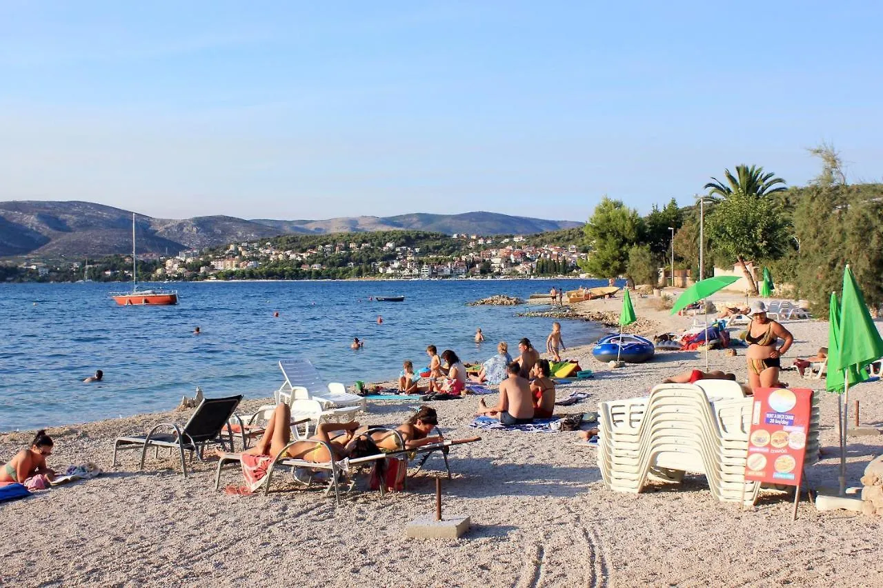 Apartments By The Sea Okrug Gornji, Ciovo - 11231 0*, Trogir Croatia