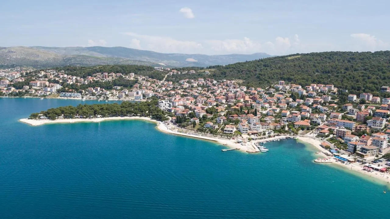 Apartments By The Sea Okrug Gornji, Ciovo - 11231