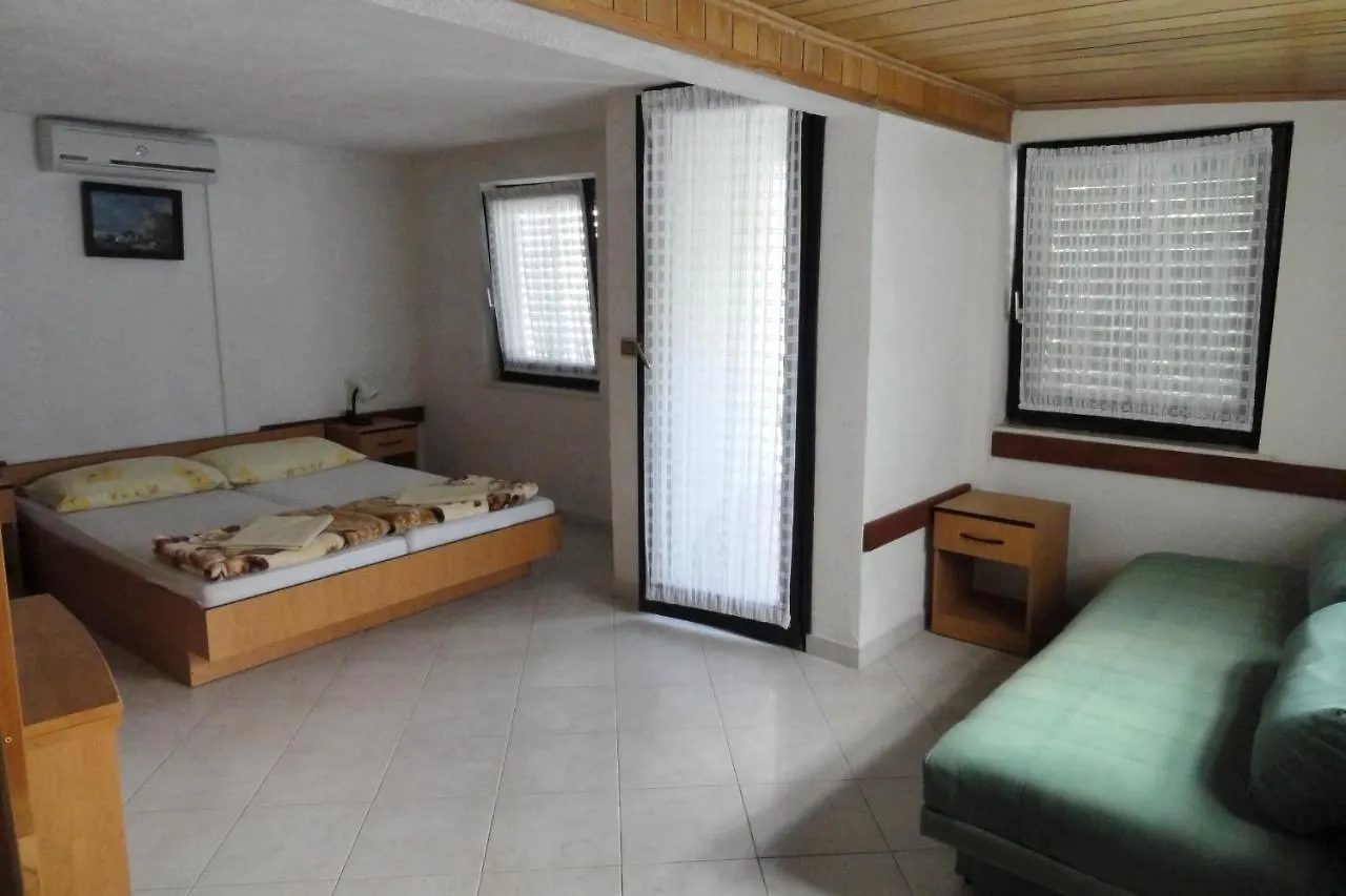 Apartments By The Sea Okrug Gornji, Ciovo - 11231